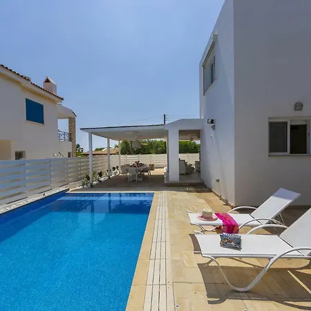 Villa Serifos By The Sea *